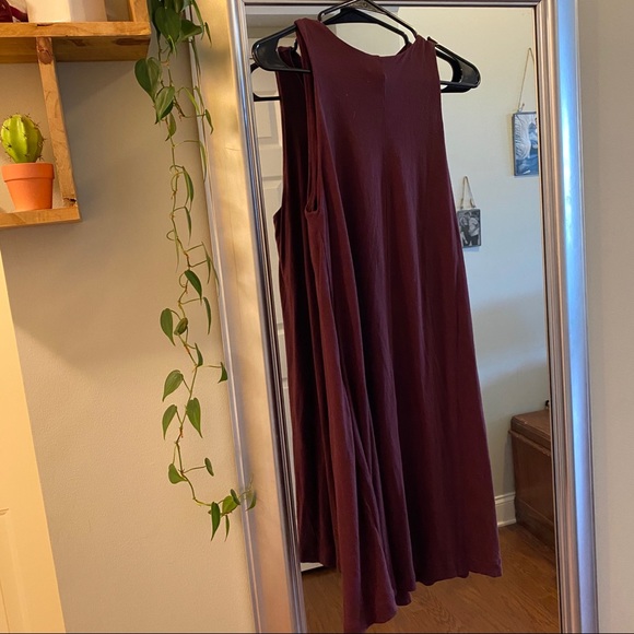 H&M Basic Swing A-line Dress in Burgundy - Picture 3 of 3